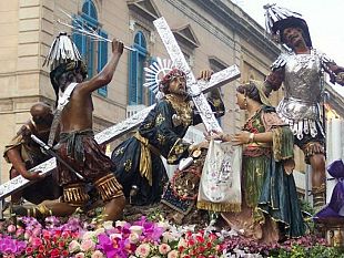 trapani-celebrazione-misteri-gruppi-chiusi-e-dirette-facebook