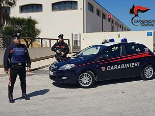 coltiva-marijuana-ai-domiciliari-arrestato-dai-carabinieri-di-trapani