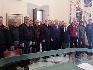lavoratori-della-forestale-ricevuti-dal-sindaco-alberto-di-girolamo