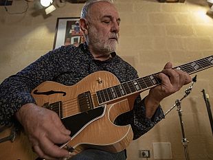 marsala-canzoni-quasi-poesie-michele-pantaleo-presenta-il-suo-disco