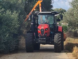partiti-gli-interventi-sulle-strade-agricole-del-territorio-comunale
