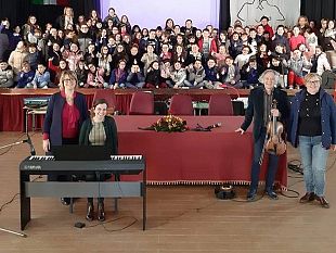 quando-la-musica-entra-a-scuola-lezione-e-concerto-alla-ruggero-settimo