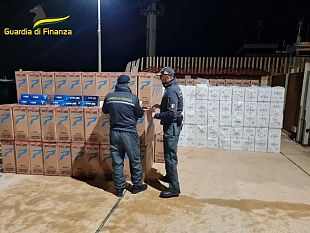 gdf-sequestrate-4-tonnellate-di-sigarette-di-contrabbando-al-largo-di-marsala