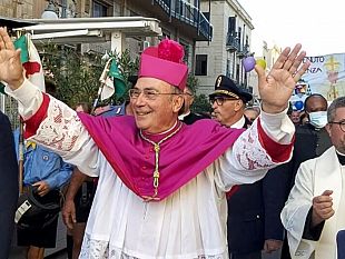 diocesi-di-mazara-si-insedia-il-nuovo-vescovo-mons-angelo-giurdanella