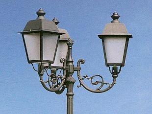 in-fase-di-ultimazione-i-lavori-per-il-ripristino-degli-impianti-di-illuminazione-gia-funzionanti-quasi-tutti-i-corpi-illuminanti