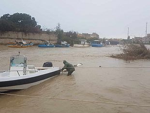 video-straripamento-fiume-mazaro-grossi-danni-agli-operatori-economici-e-pure-alla-chiatta-parte-iii