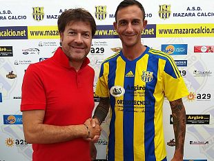 colpo-grosso-nel-mazara-calcio-tesserato-il-forte-centravanti-roberto-cortese