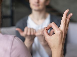 il-comune-di-marsala-ha-affidato-il-servizio-di-interpretariato-in-lingua-dei-segni-italiana-lis