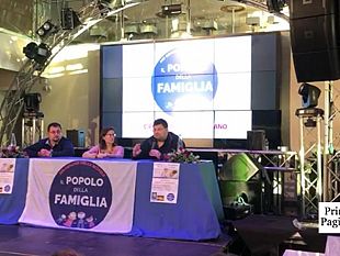 video-adinolfi-presenta-a-castelvetrano-la-proposta-di-legge-sul-reddito-di-maternita