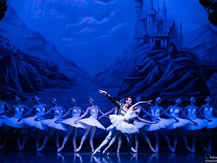 teatro-a-marsala-domani-il-lago-dei-cigni-con-il-balletto-di-san-pietroburgo