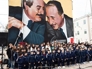 inaugurato-a-campobello-di-mazara-il-murale-di-fabio-hira-dedicato-a-falcone-e-borsellino