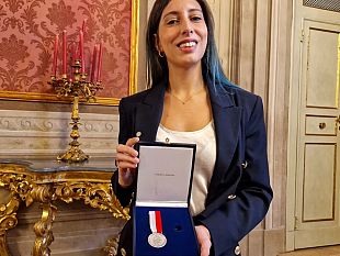 salva-una-ragazza-da-una-violenza-sessuale-alla-28enne-giulia-leone-la-medaglia-al-merito-civico