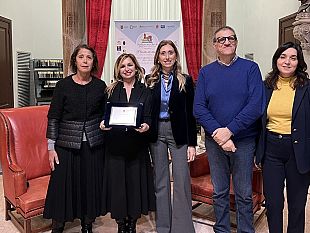 trapani-antonella-di-bartolo-insignita-del-premio-elda-pucci
