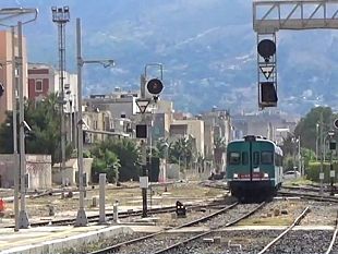 finisce-sotto-un-treno-sulla-linea-fra-mazara-e-petrosino-ricoverato-in-gravissime-condizioni