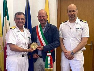 il-direttore-marittimo-della-sicilia-occidentale-in-visita-al-palazzo-di-citta