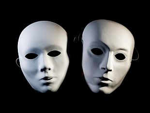 una-punta-di-sal-il-pd-in-maschera-partito-di-centrosinistra-o-di-centrodestra