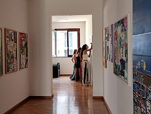 mazara-asilo-moti-nella-galleria-santo-vassallo-uno-spazio-dedicato-alla-creativita-per-ragazze-e-ragazzi