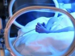 neonata-muore-poche-ore-dopo-il-parto-disposta-lautopsia