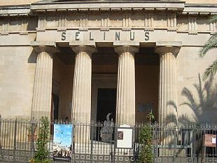 il-comune-concedera-agevolazioni-fiscali-per-le-donazioni-per-ricollocare-i-lampioni-storici-del-teatro-selinus