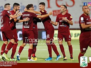 il-trapani-batte-anche-il-crotone-e-non-molla-la-salvezza-ora-la-palla-passa-al-coni