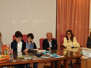 i-libri-donati-da-cittadini-e-turisti-consegnati-alle-scuole-marsalesi-presenti-il-sindaco-e-gli-assessori-alla-pubblica-istruzione-e-alla-cultura