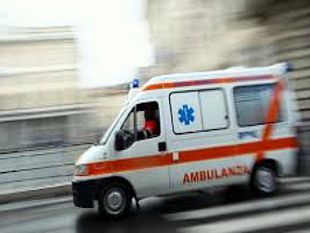 salemi/non-riesce-a-raggiungere-lospedale-e-partorisce-in-autostrada-neonato-muore