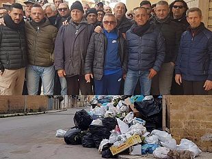 mazara-ancora-emergenza-rifiuti-ma-vi-e-anche-l-emergenza-lavoro-per-80-operai-della-srr-domani-vertice-in-prefettura