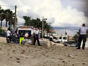 mazara-tonnarella-anziano-deceduto-in-mare-a-causa-di-un-malore