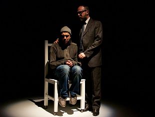 humor-inglese-nel-rapporto-un-padre-un-figlio-domenica-al-teatro-selinus
