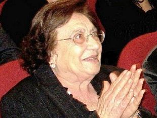 si-e-spenta-la-professoressa-anna-bruno-una-vita-nei-licei-e-grande-esperta-di-dante-di-latino-e-greco