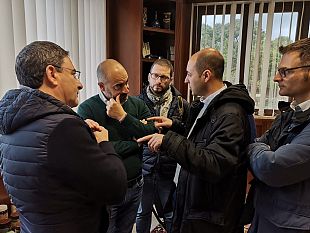 m5s-salemi-incontra-le-aziende-del-territorio-in-citta-gianluigi-paragone-e-altri-parlamentari