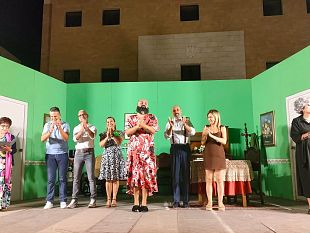 estate-mazarese-successo-di-pubblico-per-la-divertente-commedia-a-signura-vita