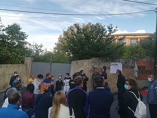 valderice-caso-fughe-dei-migranti-protesta-dei-cittadini-stop-allabuso-di-carita