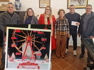 mazara-la-vetrina-di-ottica-medical-vision-vince-il-concorso-la-piu-bella-vetrina-e-installazione-natalizia-2025