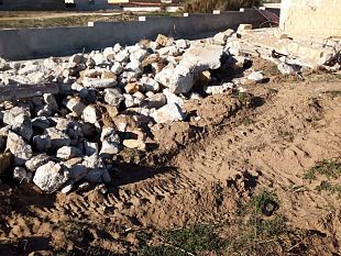 castelvetrano-continuano-le-demolizioni-a-triscina-ma-i-lettori-ci-chiedono-i-rifiuti-abbandonati-chi-li-deve-togliere