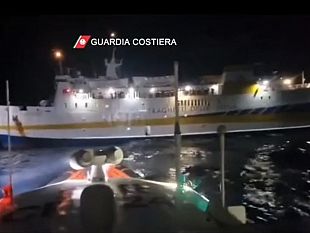 trapani/incendio-sul-cossyra-in-navigazione-da-lampedusa-a-porto-empedocle