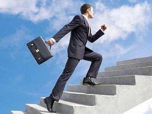 una-punta-di-sal-lombra-del-successo-quando-lambizione-si-fa-arrivismo