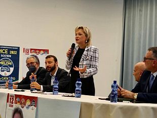 erice-catalano-presenta-il-suo-progetto-sono-la-candidata-con-le-mani-libere