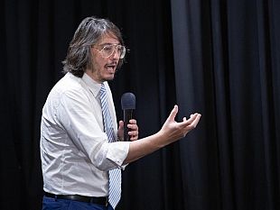 trapani/lon-safina-pd-la-sicilia-brucia-il-governo-schifani-chieda-scusa