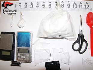 alcamo-coppia-sorpresa-con-200-grammi-di-cocaina-scatta-larresto