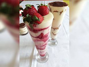 la-ricetta-della-domenica-il-tiramisu-servito-in-un-bicchiere-da-cocktail