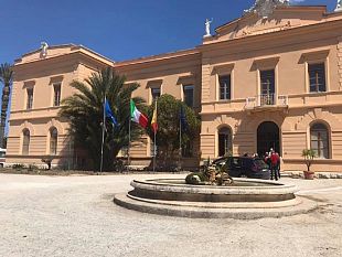azienda-sanitaria-provinciale-di-trapani-il-direttore-generale-premia-dipendenti-modello