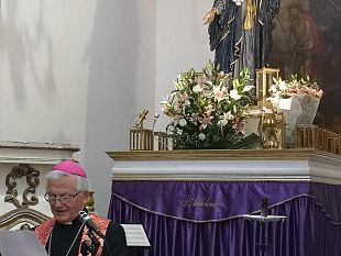 linvocazione-alladdolorata-domani-campane-a-festa-e-drappi-bianchi-alle-finestre