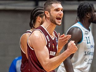 basket-lba-trapani-sbanca-cantu-e-centra-la-terza-vittoria