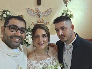 trapani-due-giovani-sposi-si-sono-detti-si-dopo-la-paura-del-coronavirus