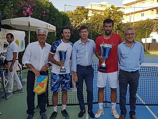 tennis-al-circolo-canottieri-concluso-lopen-maschile-di-marsala-ha-vinto-gianluca-naso