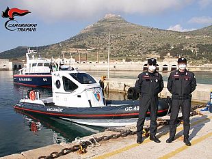 favignana-arrestata-una-donna-per-detenzione-materiale-da-guerra-e-droga