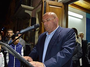 il-sindaco-ha-incontrato-il-comitato-no-marine-resort