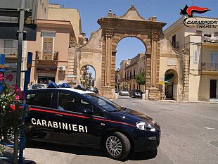 castelvetrano-sorpresi-a-rubare-arredi-da-una-struttura-confiscata-alla-mafia-denunciati-tre-uomini-e-una-donna