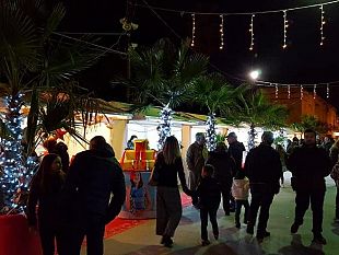 mercatini-di-natale-lol-olaf-paperino-e-peppa-pig-e-domenica-in-chiesa-madre-il-concerto-diretto-dal-maestro-cutrona